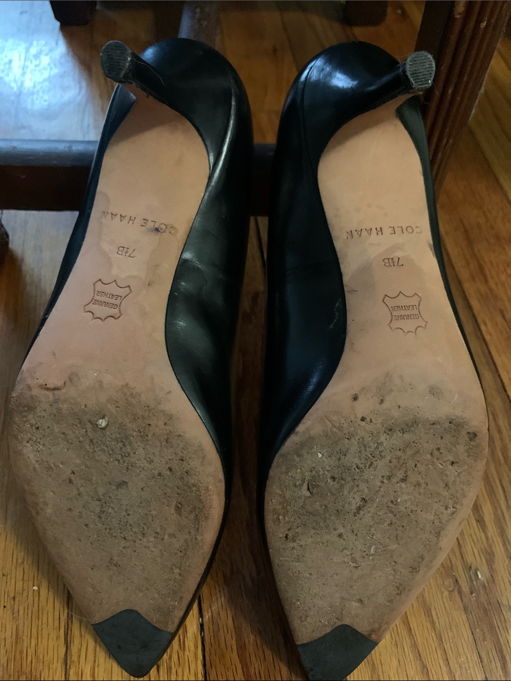 Cole Haan Black Leather Pumps 7.5 Heels 2.5” - Picture 4 of 6